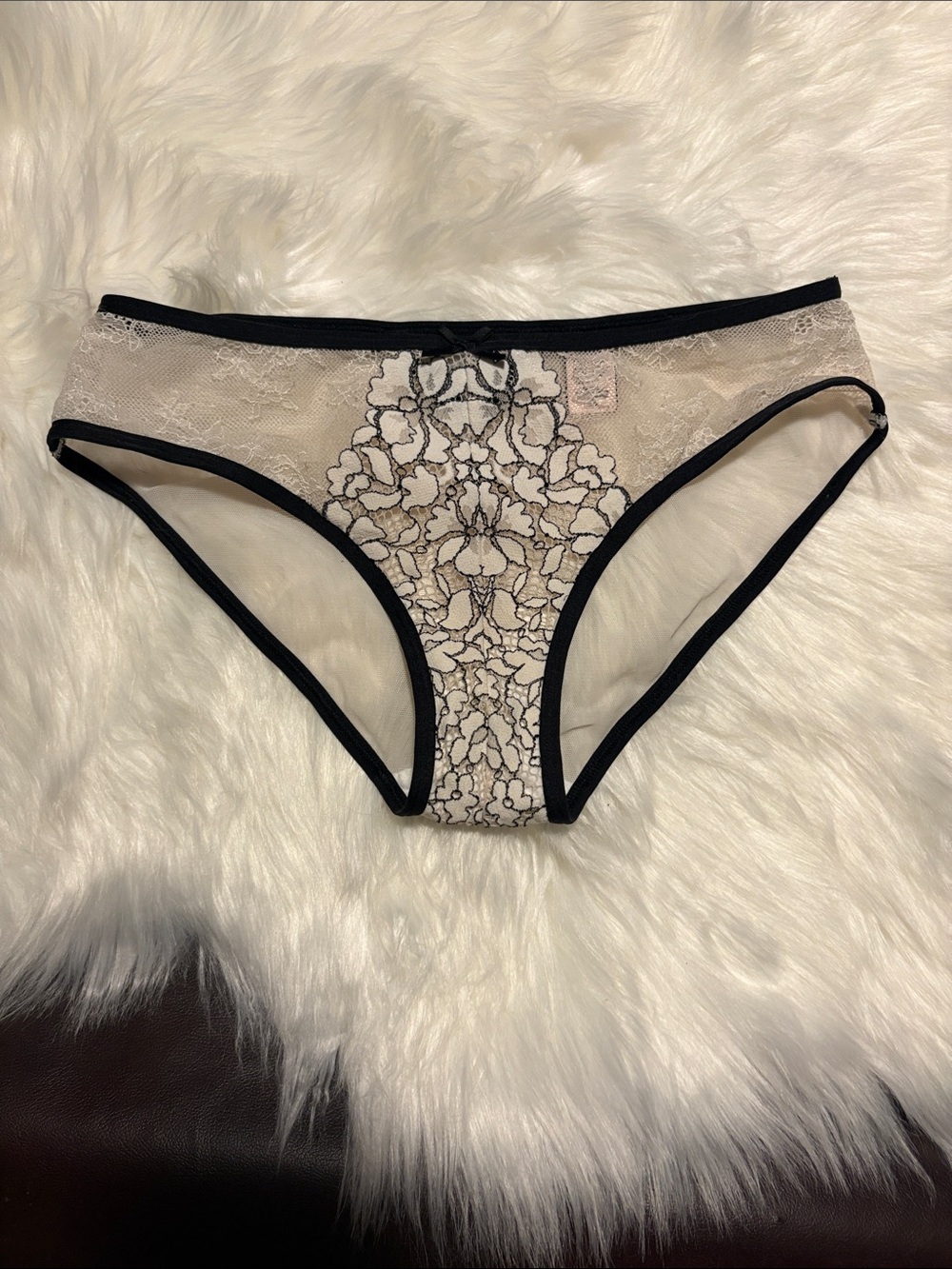 Victoria’s Secret dream angels Lace Panty black and white hipkini S *defect!*